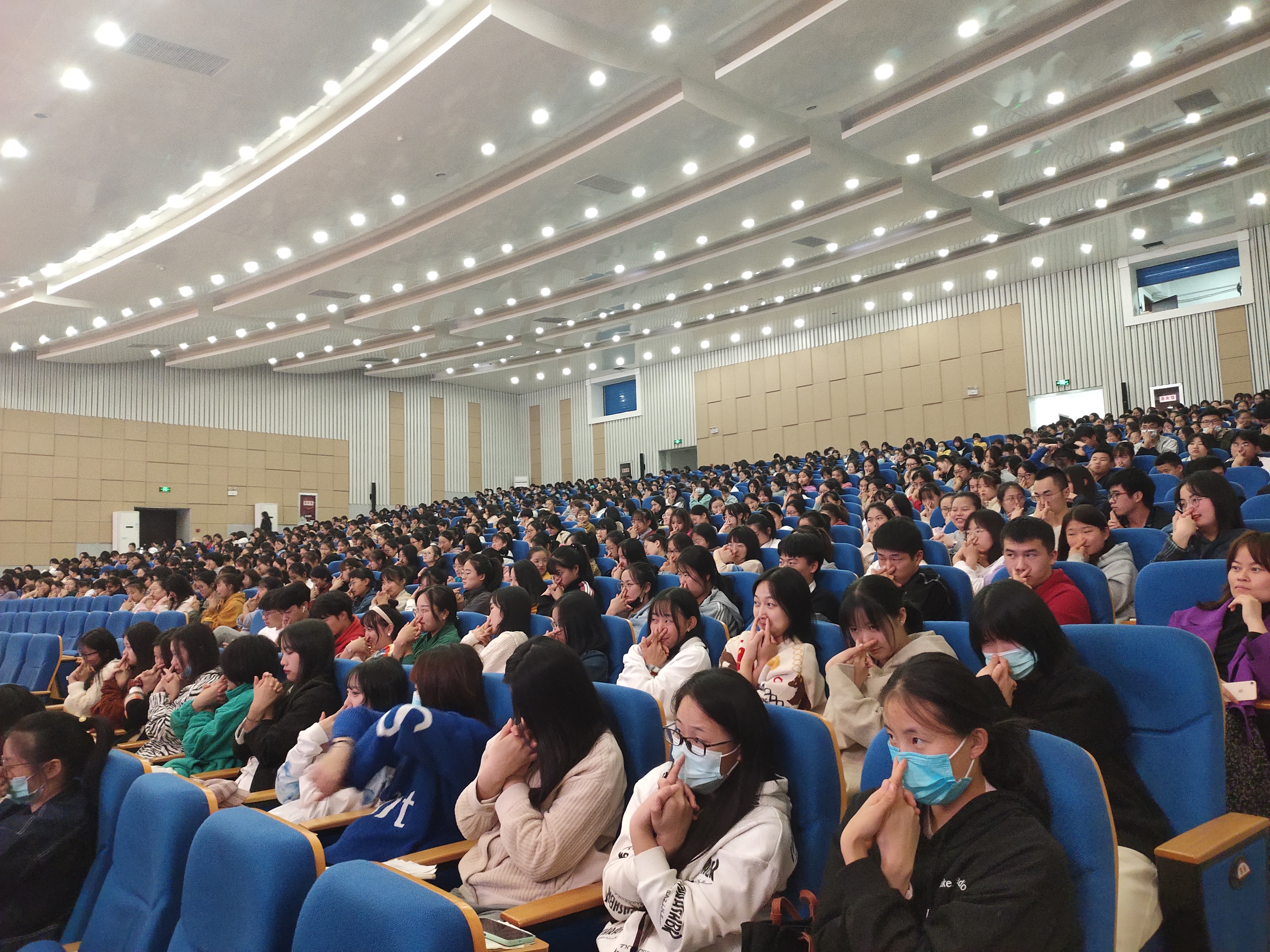 2020级讲座5.JPG 2020级讲座5.JPG